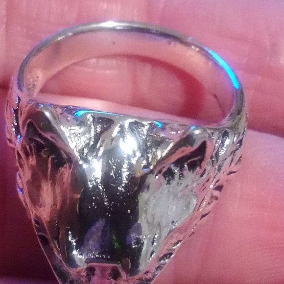 NEW! Silver Tone Metal 3D Raised Wolf Ring Size 9.5 - Picture 7 of 7